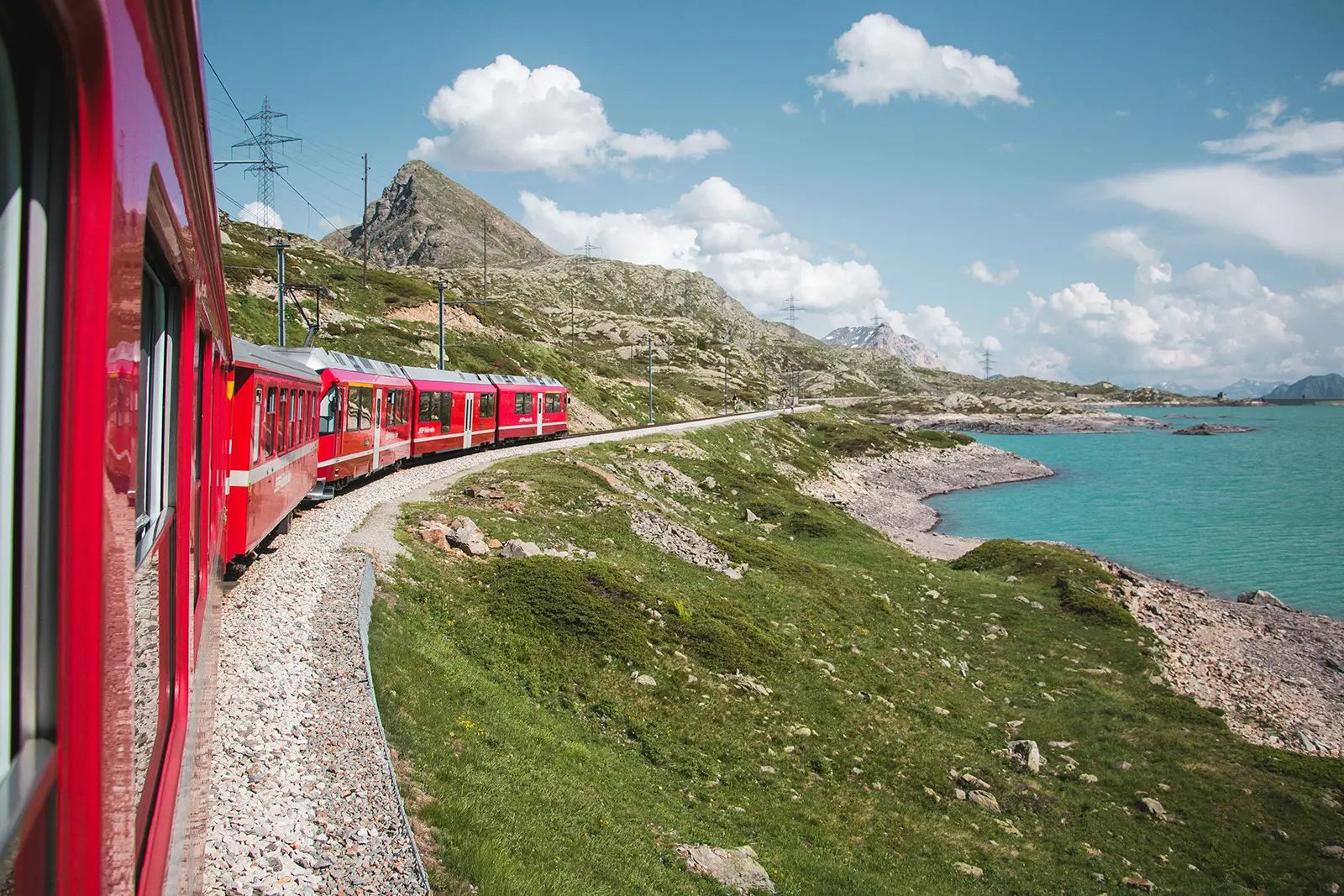 Il TRENINO ROSSO e ST. MORITZ : splendori alpini