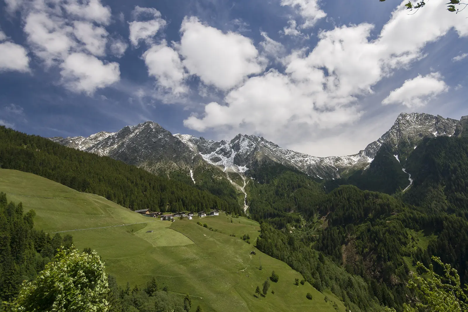MERANO e la VAL SENALES: tra Storia, Sapori e Paesaggi Alpini